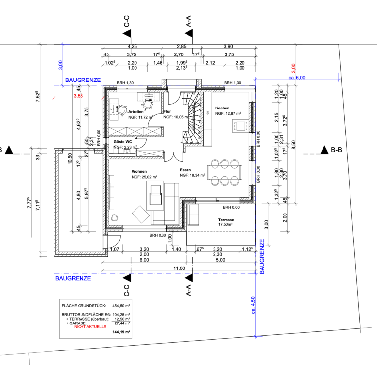 Grundriss eines Hauses mit Raumaufteilung und Maßangaben.
